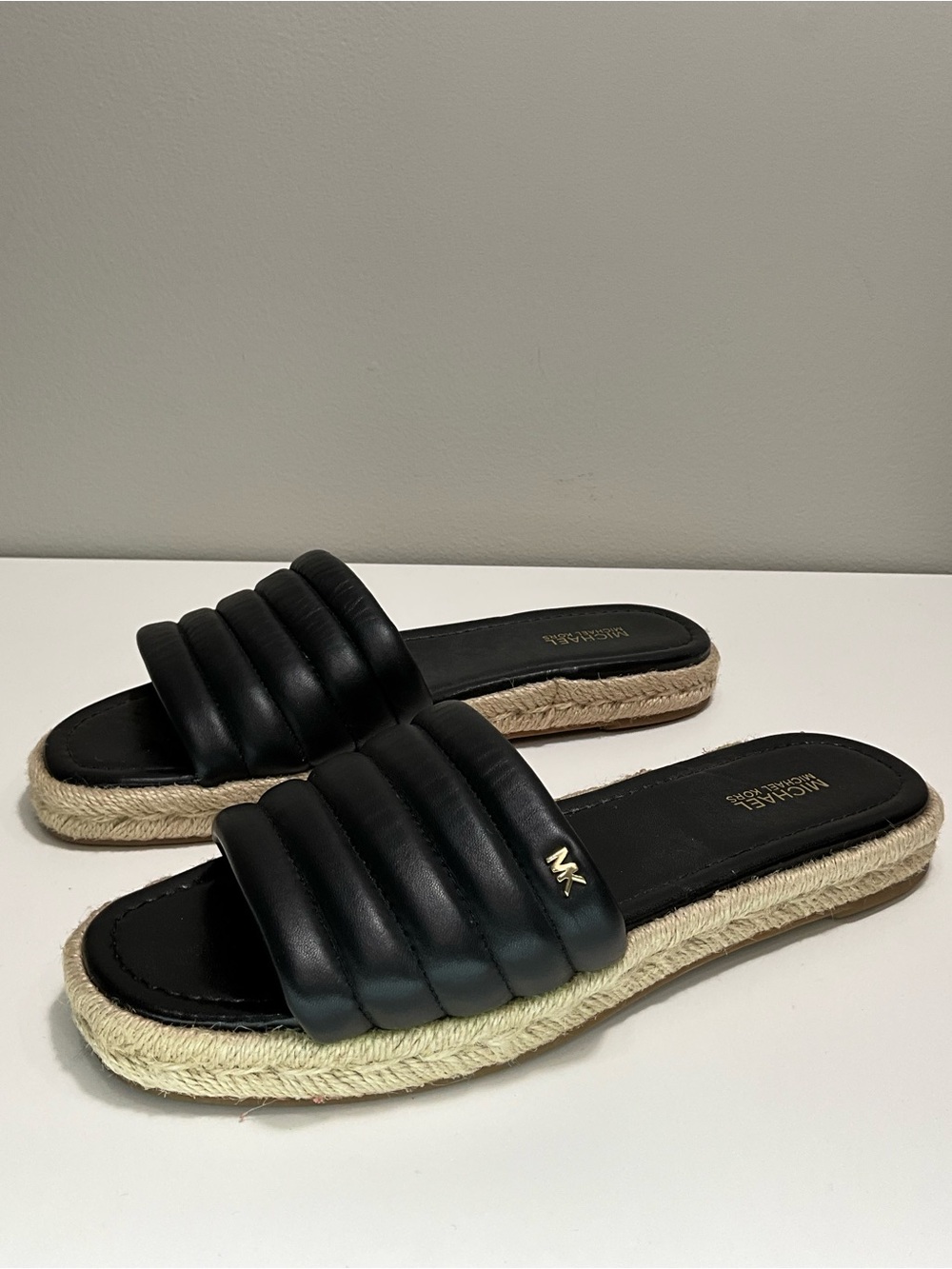 MICHAEL KORS Black Puffy Leather Espadrille Slide Sandals MK Logo Size 7.5